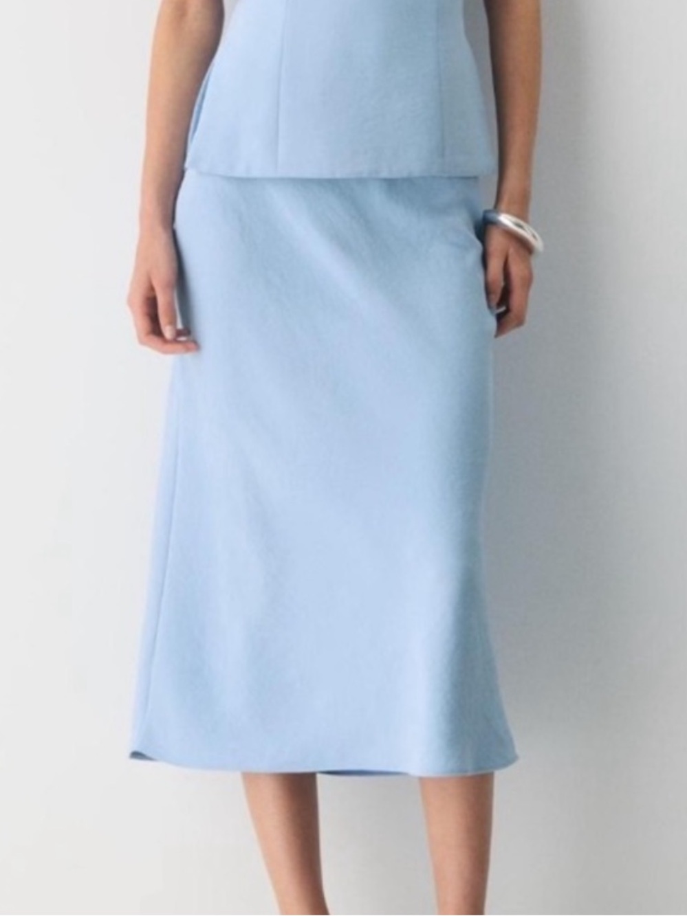Aritzia Devotion skirt